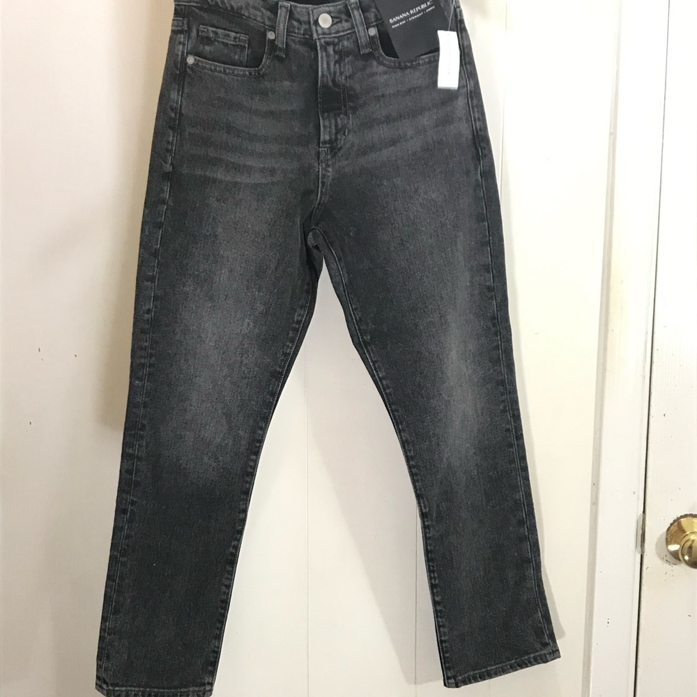 NWOT: Banana Republic High Rise Straight Faded Black Jeans 26